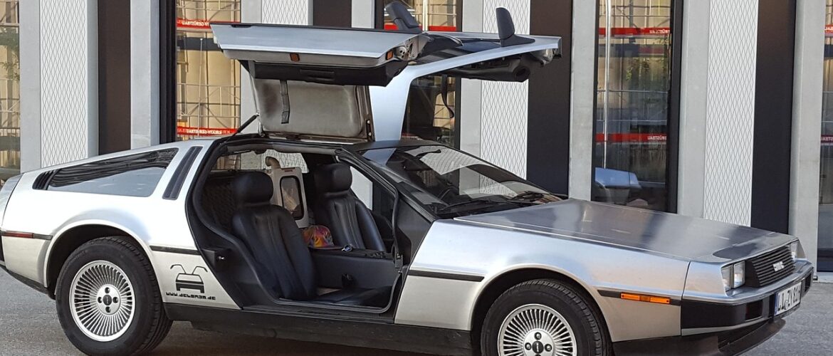 Renting de coches de película: ¿Qué pasaría si pudieras alquilar el DeLorean o el Batmóvil?